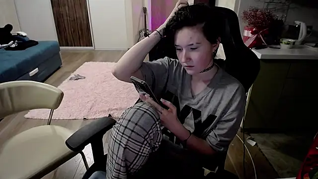 Kira Bakker online show from 03/22/25, 05:52