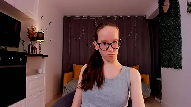 Snapshot of BettyBrowni chatting on 02/05/25, 07:10 BettyBrowni online show from 02/05/25, 07:10