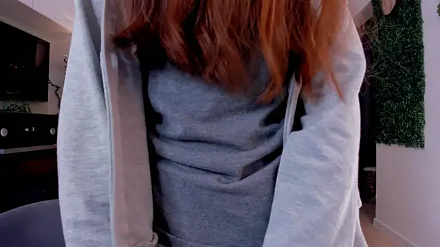 Snapshot of BettyBrowni chatting on 02/06/25, 10:32 BettyBrowni online show from 02/06/25, 10:32