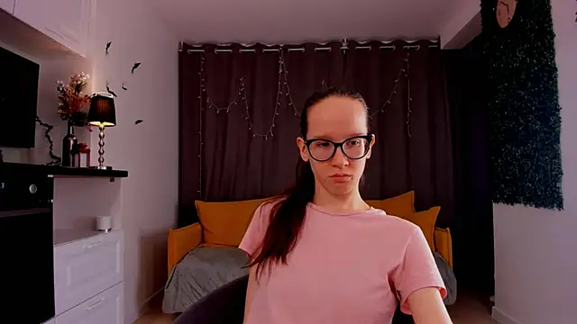 Snapshot of BettyBrowni chatting on 02/09/25, 04:07 BettyBrowni online show from 02/09/25, 04:07