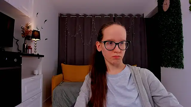 Snapshot of BettyBrowni chatting on 02/13/25, 10:11 BettyBrowni online show from 02/13/25, 10:11