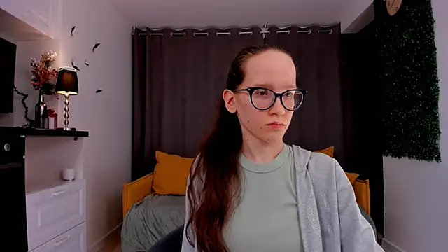 Snapshot of BettyBrowni chatting on 02/15/25, 10:21 BettyBrowni online show from 02/15/25, 10:21