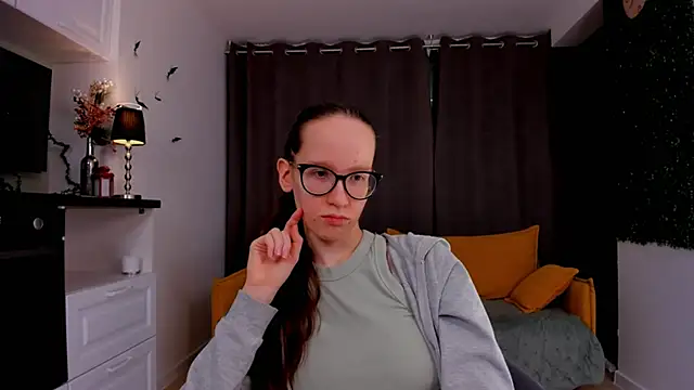 Snapshot of BettyBrowni chatting on 02/16/25, 01:25 BettyBrowni online show from 02/16/25, 01:25