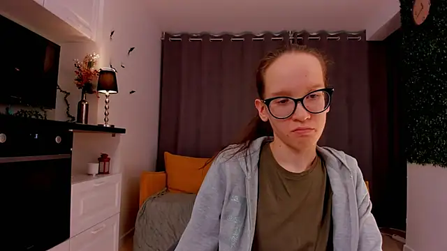 Snapshot of BettyBrowni chatting on 02/22/25, 10:20 BettyBrowni online show from 02/22/25, 10:20