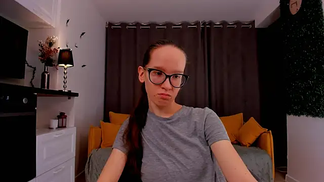 Snapshot of BettyBrowni chatting on 02/23/25, 04:13 BettyBrowni online show from 02/23/25, 04:13