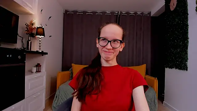 Snapshot of BettyBrowni chatting on 02/26/25, 04:24 BettyBrowni online show from 02/26/25, 04:24