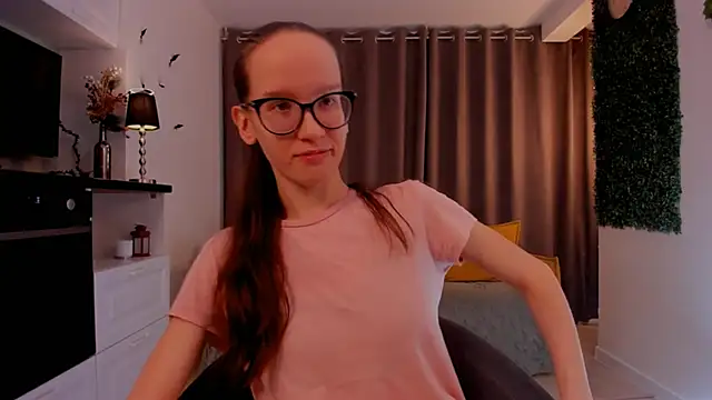 Snapshot of BettyBrowni chatting on 03/01/25, 04:11 BettyBrowni online show from 03/01/25, 04:11