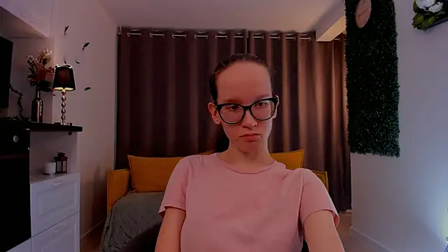 Snapshot of BettyBrowni chatting on 03/01/25, 07:15 BettyBrowni online show from 03/01/25, 07:15