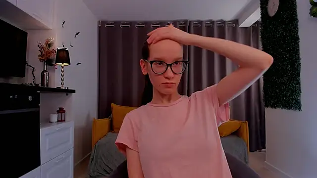 Snapshot of BettyBrowni chatting on 03/01/25, 10:21 BettyBrowni online show from 03/01/25, 10:21