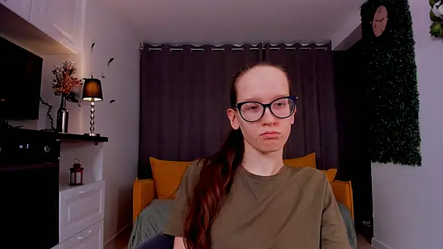 Snapshot of BettyBrowni chatting on 03/06/25, 07:10 BettyBrowni online show from 03/06/25, 07:10