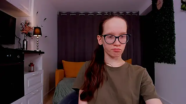 Snapshot of BettyBrowni chatting on 03/06/25, 10:15 BettyBrowni online show from 03/06/25, 10:15