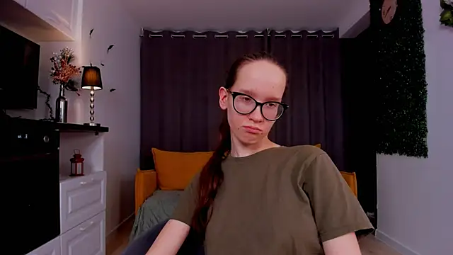 Snapshot of BettyBrowni chatting on 03/07/25, 01:20 BettyBrowni online show from 03/07/25, 01:20