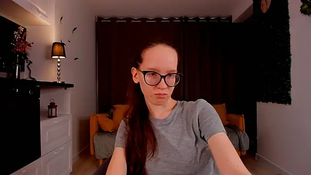 Snapshot of BettyBrowni chatting on 03/08/25, 04:06 BettyBrowni online show from 03/08/25, 04:06