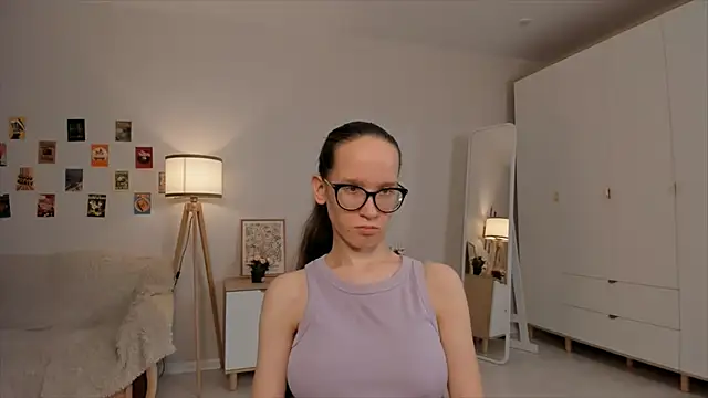 Snapshot of BettyBrowni chatting on 03/10/25, 07:07 BettyBrowni online show from 03/10/25, 07:07