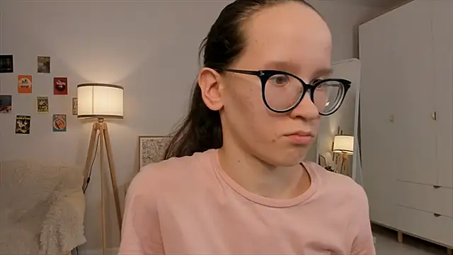 Snapshot of BettyBrowni chatting on 03/11/25, 01:16 BettyBrowni online show from 03/11/25, 01:16