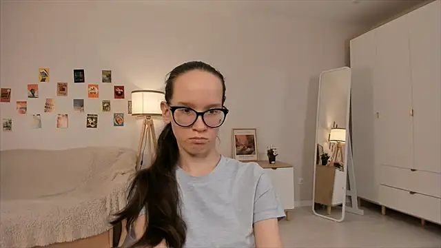 Snapshot of BettyBrowni chatting on 03/12/25, 07:17 BettyBrowni online show from 03/12/25, 07:17