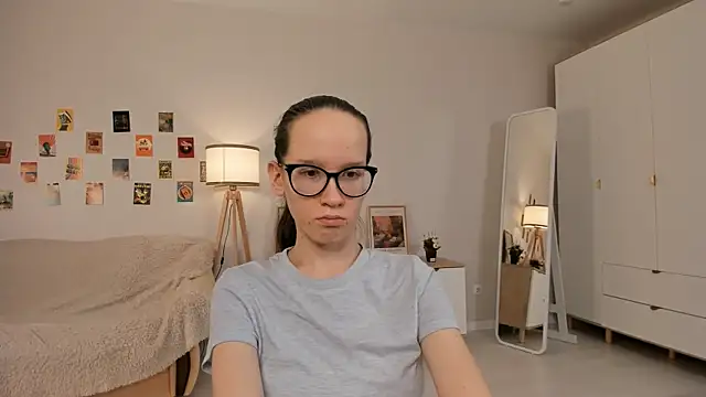 Snapshot of BettyBrowni chatting on 03/12/25, 10:17 BettyBrowni online show from 03/12/25, 10:17