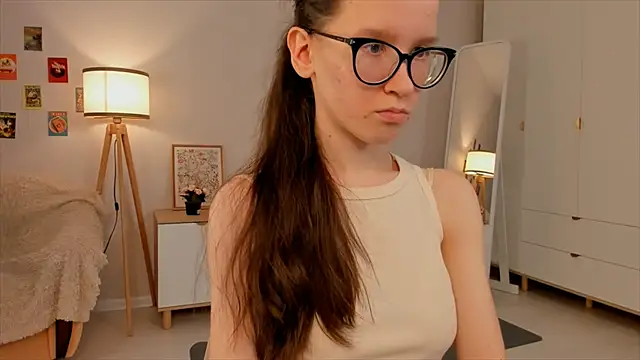 Snapshot of BettyBrowni chatting on 03/16/25, 07:17 BettyBrowni online show from 03/16/25, 07:17