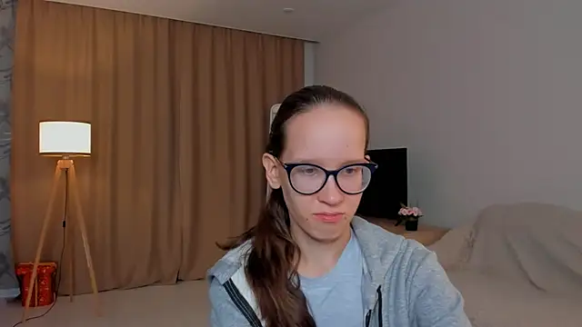 Snapshot of BettyBrowni chatting on 09/10/25, 04:07 BettyBrowni online show from 09/10/25, 04:07