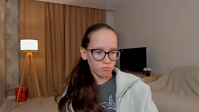 Snapshot of BettyBrowni chatting on 09/13/25, 04:07 BettyBrowni online show from 09/13/25, 04:07