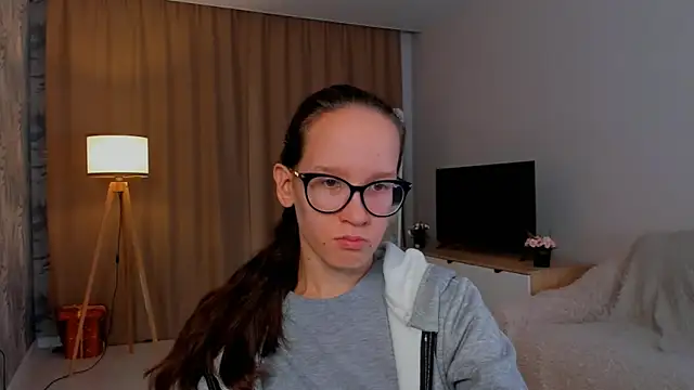 Snapshot of BettyBrowni chatting on 09/14/25, 04:17 BettyBrowni online show from 09/14/25, 04:17