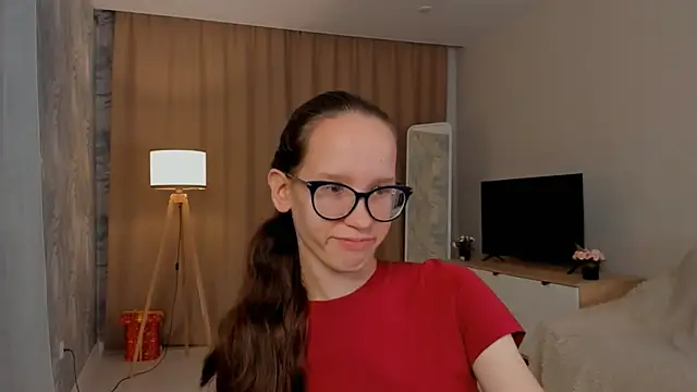 Snapshot of BettyBrowni chatting on 09/17/25, 04:08 BettyBrowni online show from 09/17/25, 04:08