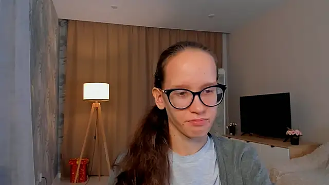 Snapshot of BettyBrowni chatting on 09/21/25, 04:08 BettyBrowni online show from 09/21/25, 04:08