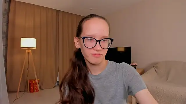 Snapshot of BettyBrowni chatting on 09/26/25, 04:11 BettyBrowni online show from 09/26/25, 04:11