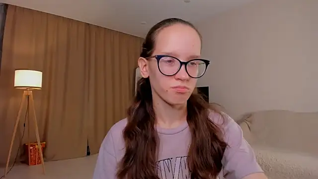 Snapshot of BettyBrowni chatting on 09/30/25, 04:12 BettyBrowni online show from 09/30/25, 04:12