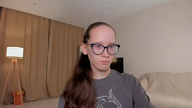 Snapshot of BettyBrowni chatting on 10/07/25, 04:04 BettyBrowni online show from 10/07/25, 04:04