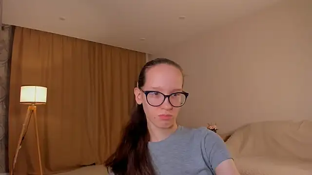 Snapshot of BettyBrowni chatting on 10/28/25, 04:31 BettyBrowni online show from 10/28/25, 04:31