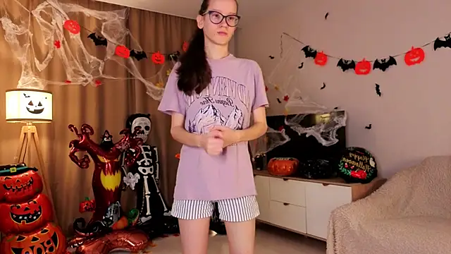 Snapshot of BettyBrowni chatting on 11/02/25, 04:09 BettyBrowni online show from 11/02/25, 04:09