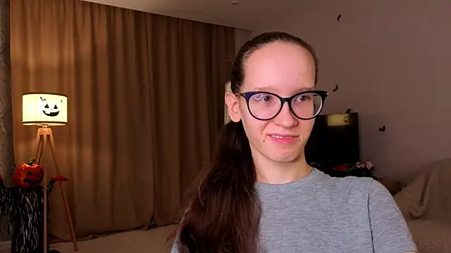 Snapshot of BettyBrowni chatting on 11/07/25, 04:07 BettyBrowni online show from 11/07/25, 04:07