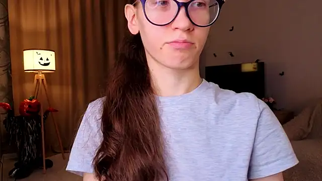 Snapshot of BettyBrowni chatting on 11/08/25, 04:07 BettyBrowni online show from 11/08/25, 04:07