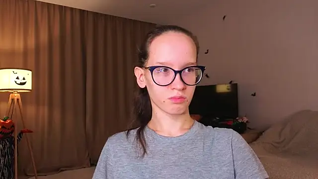 Snapshot of BettyBrowni chatting on 11/14/25, 04:06 BettyBrowni online show from 11/14/25, 04:06