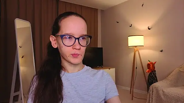 Snapshot of BettyBrowni chatting on 11/23/25, 04:07 BettyBrowni online show from 11/23/25, 04:07