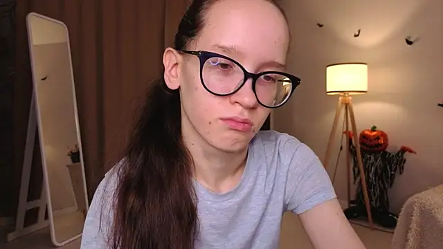 Snapshot of BettyBrowni chatting on 12/03/25, 04:05 BettyBrowni online show from 12/03/25, 04:05