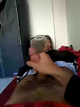 Snapshot of mehdi_haway chatting on 12/17/24, 04:00 mehdi haway online show from 12/17/24, 04:00