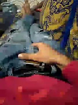 Snapshot of mehdi_haway chatting on 02/16/25, 06:10 mehdi haway online show from 02/16/25, 06:10