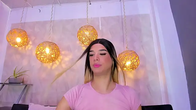 victoria aleia  online show from 01/22/25, 09:21