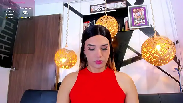 victoria aleia  online show from 10/28/25, 11:40