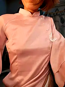 Snapshot of Kami_gaam chatting on 01/05/25, 09:25 Kami gaam online show from 01/05/25, 09:25