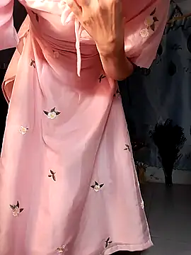 Snapshot of Kami_gaam chatting on 01/20/25, 01:00 Kami gaam online show from 01/20/25, 01:00