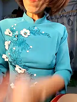 Snapshot of Kami_gaam chatting on 02/13/25, 04:00 Kami gaam online show from 02/13/25, 04:00