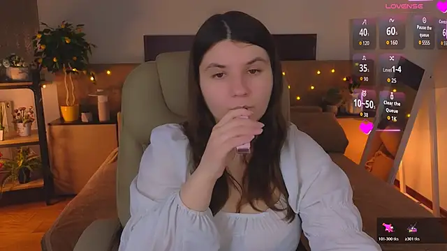 Viola  Shy online show from 04/02/26, 08:28