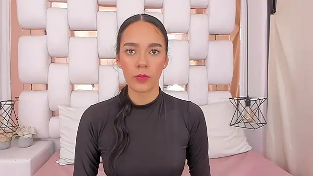 EmmyCruzZ online show from 01/05/26, 07:17