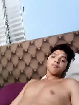 Snapshot of riclklk chatting on 02/01/26, 02:37 riclklk online show from 02/01/26, 02:37