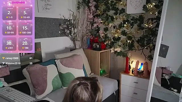 Snapshot of Tatjana_Sue chatting on 01/28/25, 05:03 Tatjana Sue online show from 01/28/25, 05:03