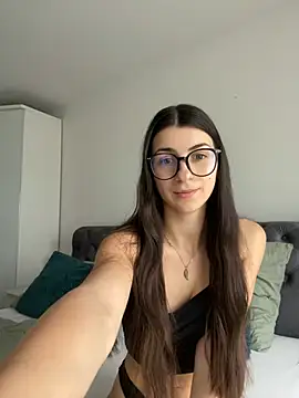 Wildberry  online show from 04/14/26, 02:23