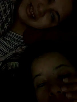 twocurvylatins online show from 09/28/25, 05:18